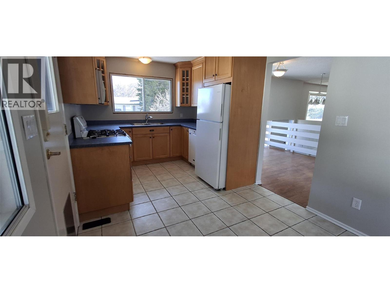 338 Beach Drive - 4