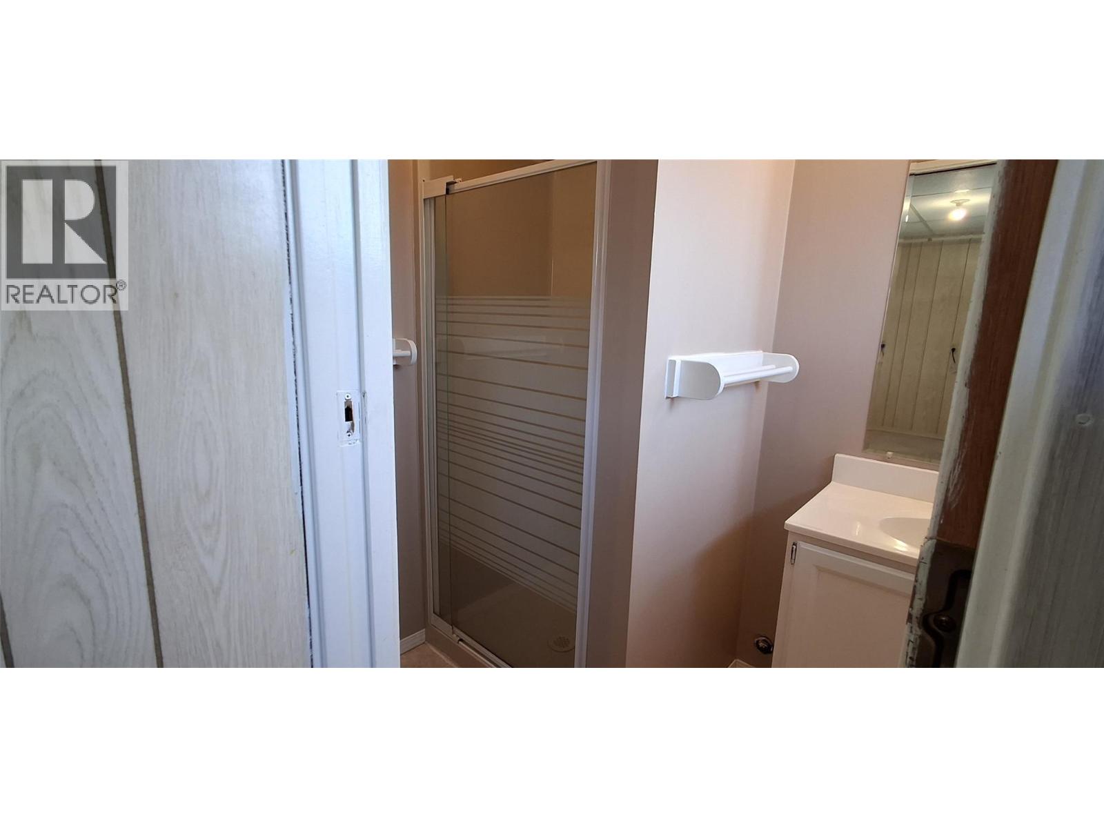 338 Beach Drive - 26