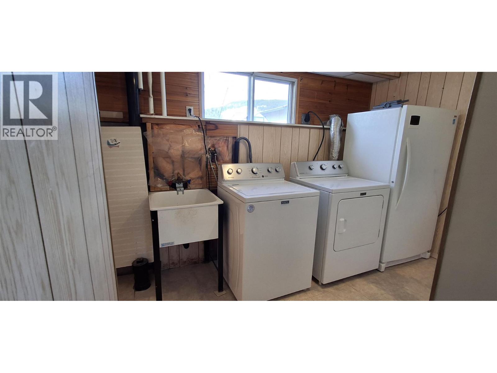 338 Beach Drive - 25