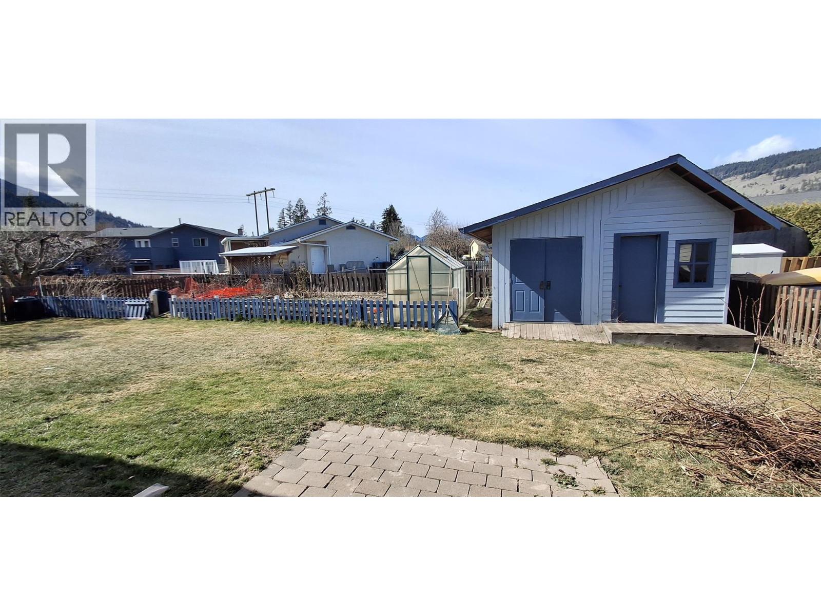 338 BEACH DRIVE - 32