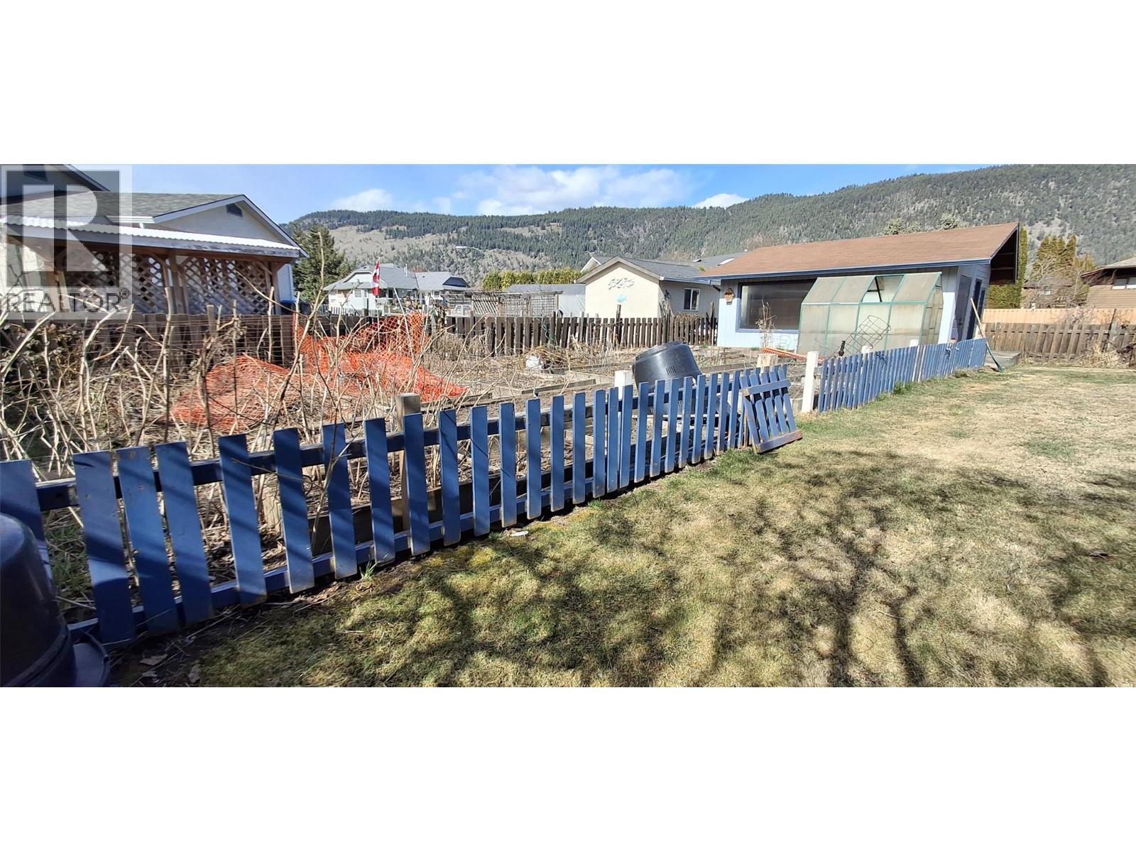 338 Beach Drive - 35