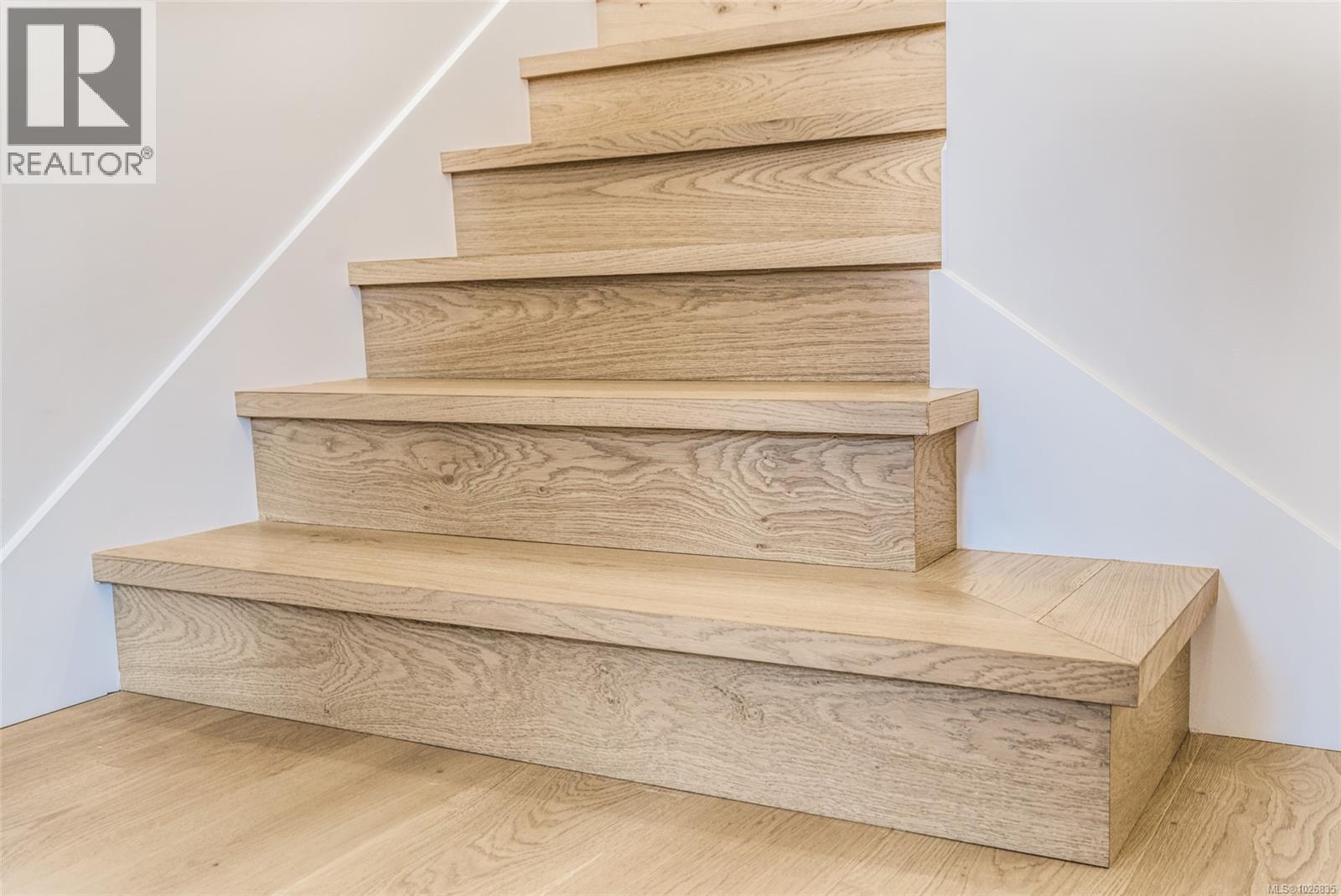 513 Hole-In-One Dr, Qualicum Beach