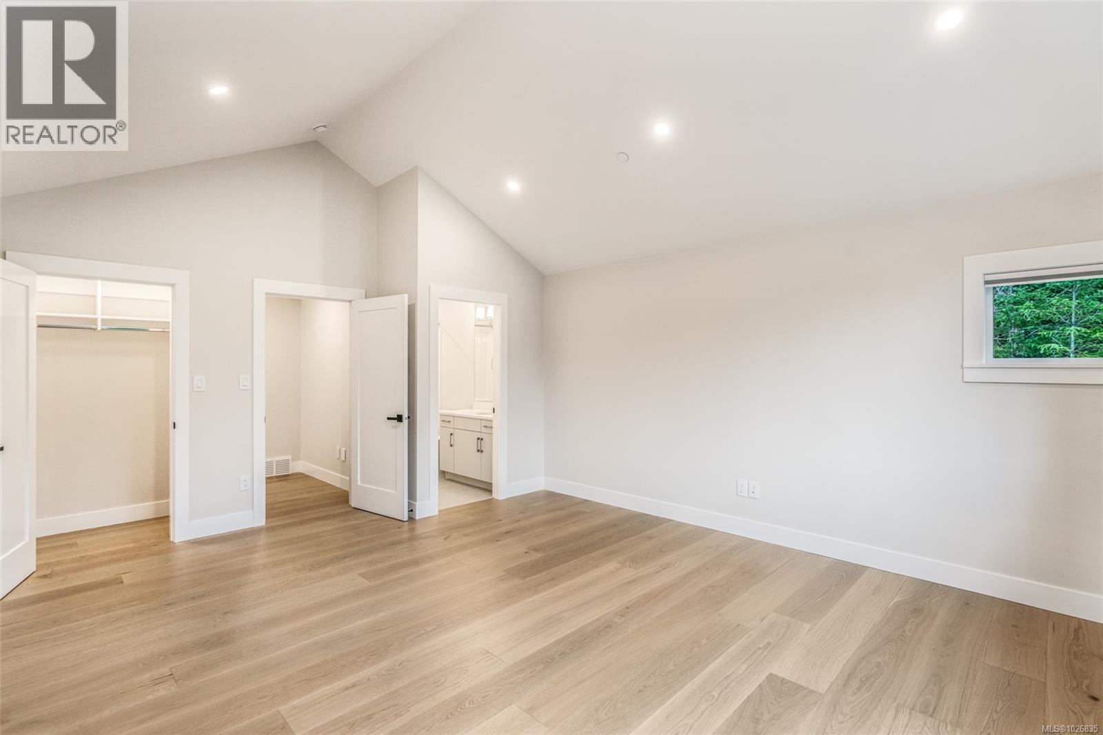 513 Hole-In-One Dr, Qualicum Beach