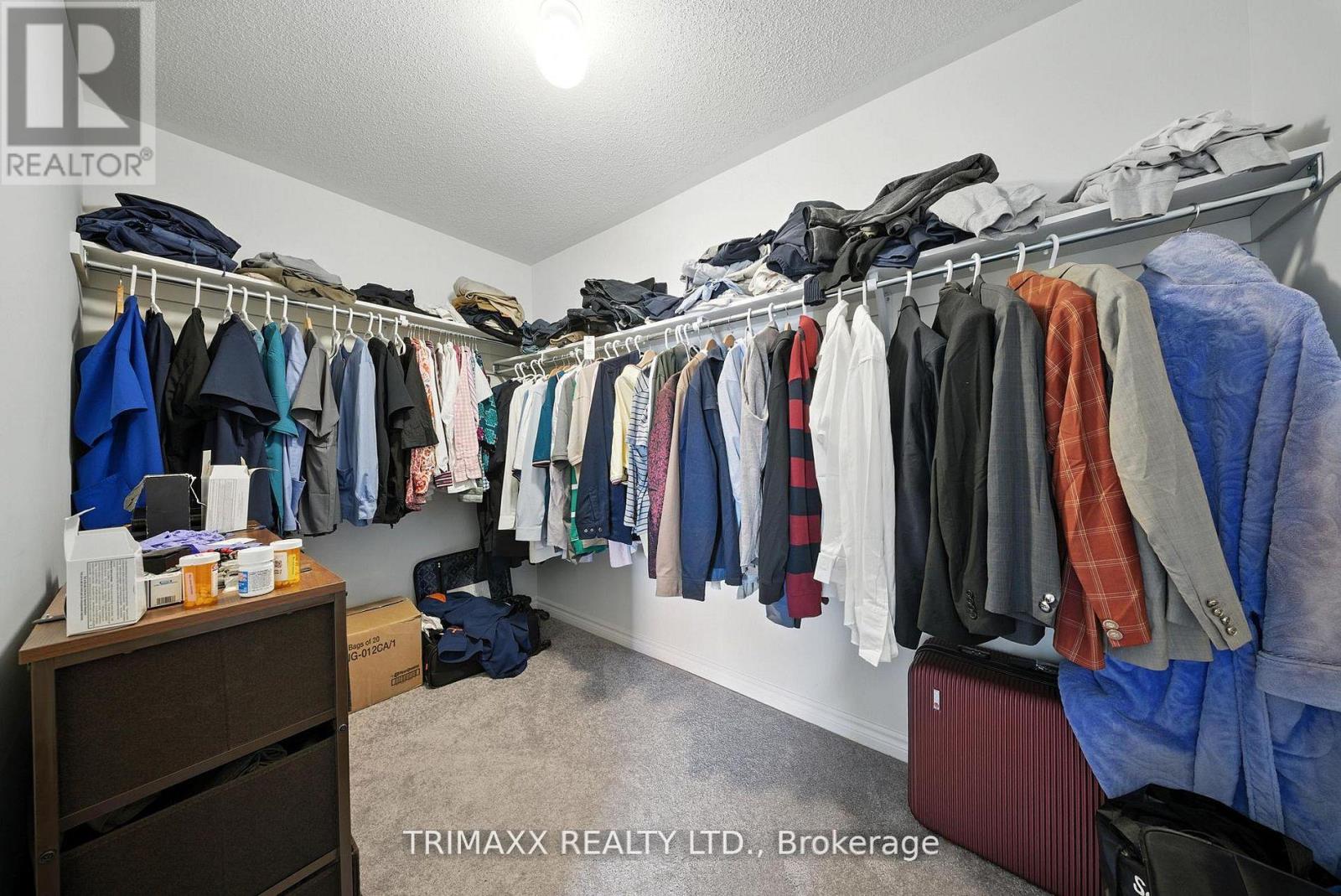 19 MOLNAR CRESCENT - 21