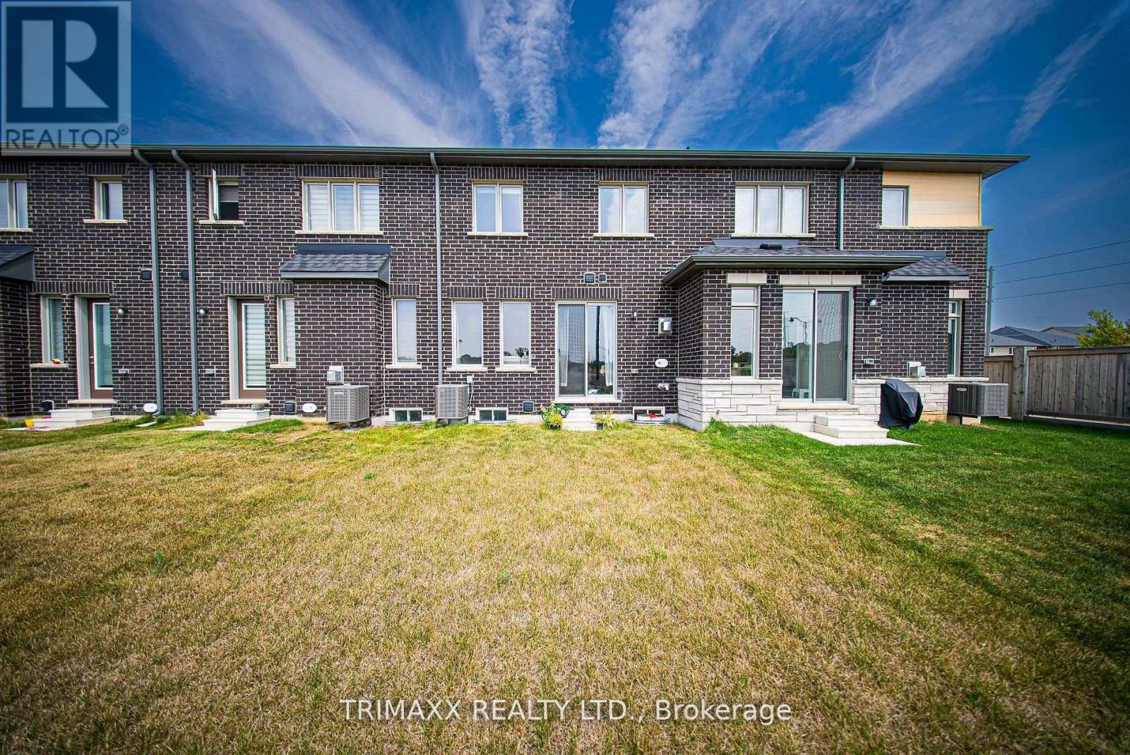 19 MOLNAR CRESCENT - 22