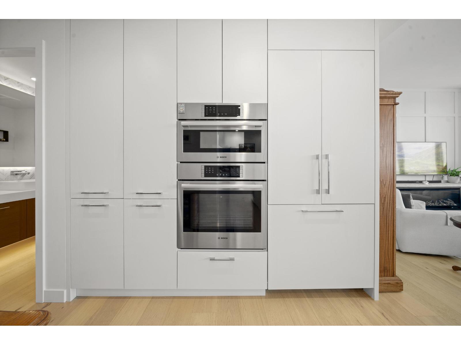 404 1439 GEORGE STREET, White Rock