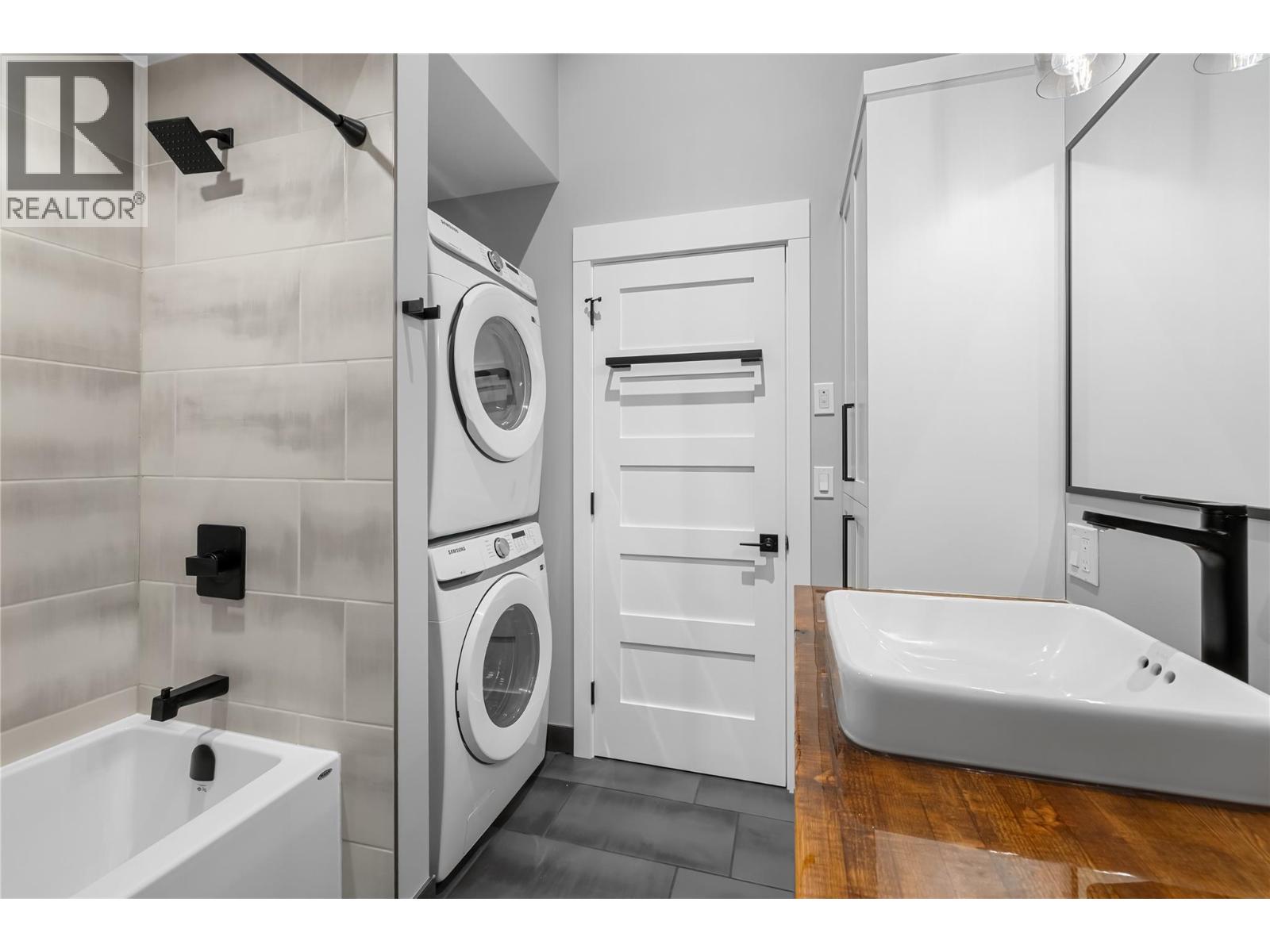 91 Wallinger Avenue Unit# 3, Kimberley