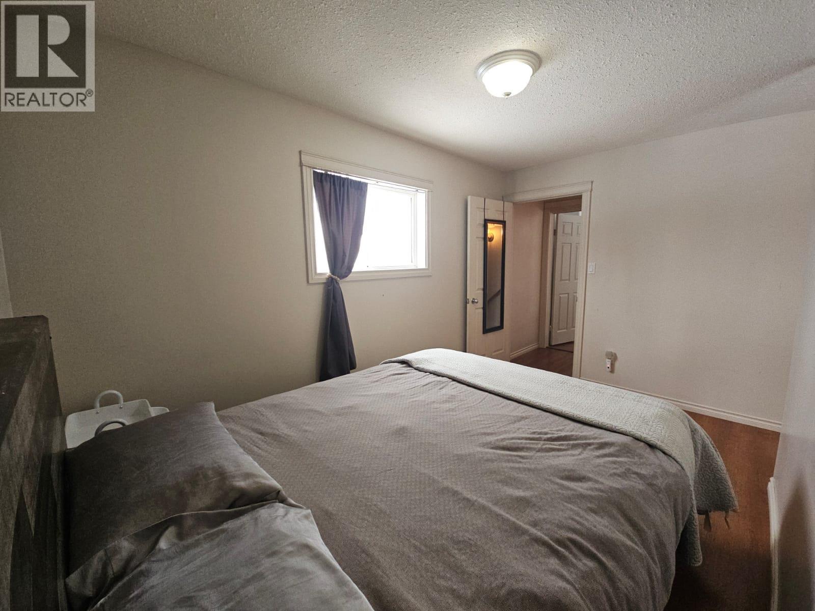 5746 97 Highway - 20