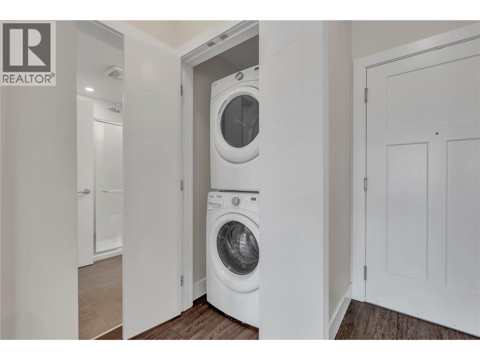 210 4380 Lakeshore Road, Kelowna