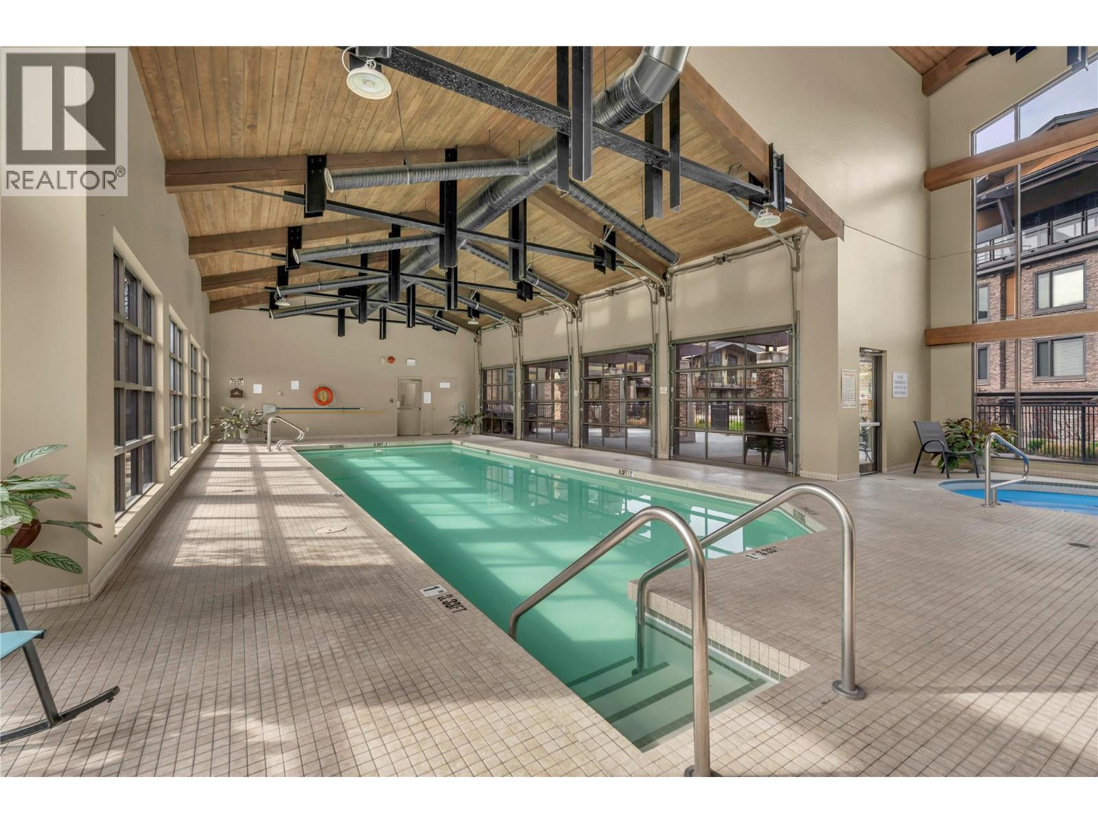 210 4380 Lakeshore Road, Kelowna