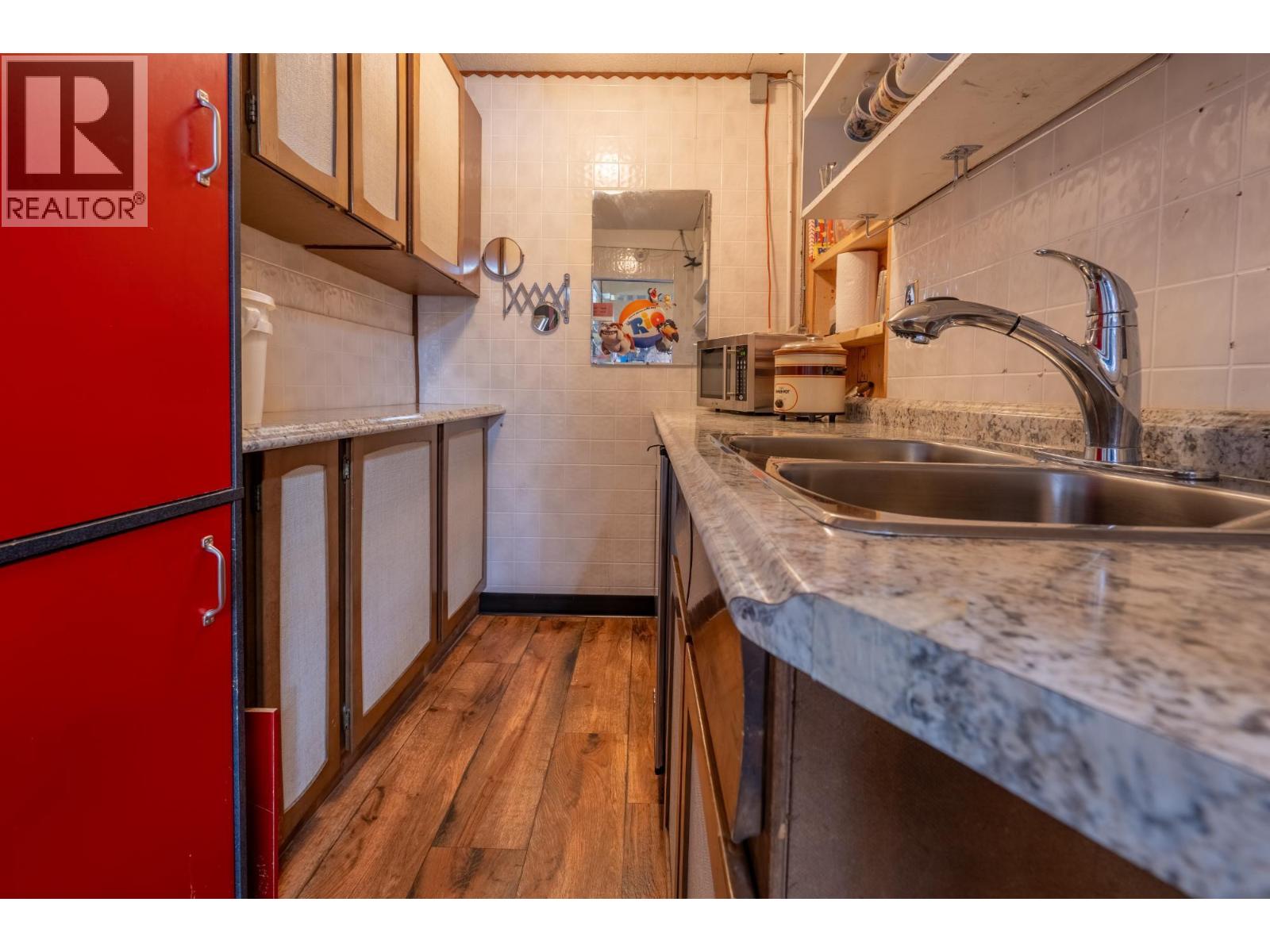  257 MARKET Avenue, Grand Forks