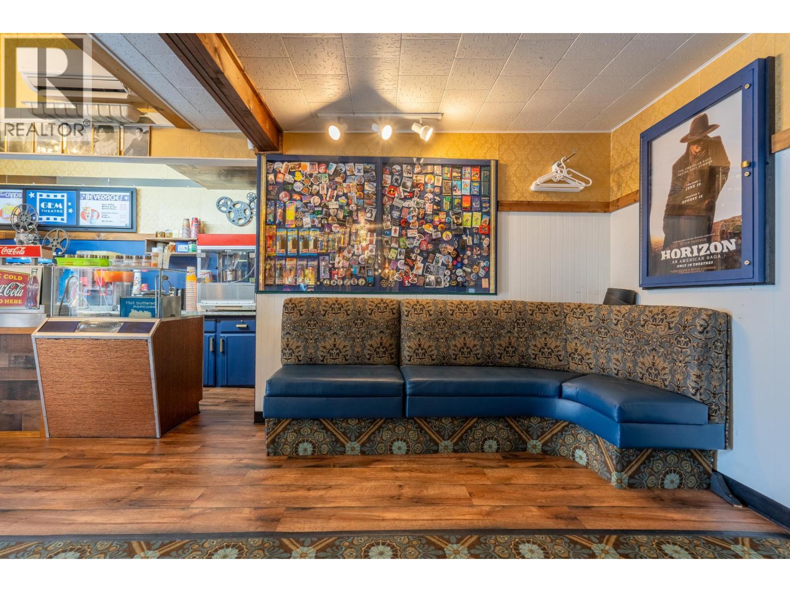  257 MARKET Avenue, Grand Forks