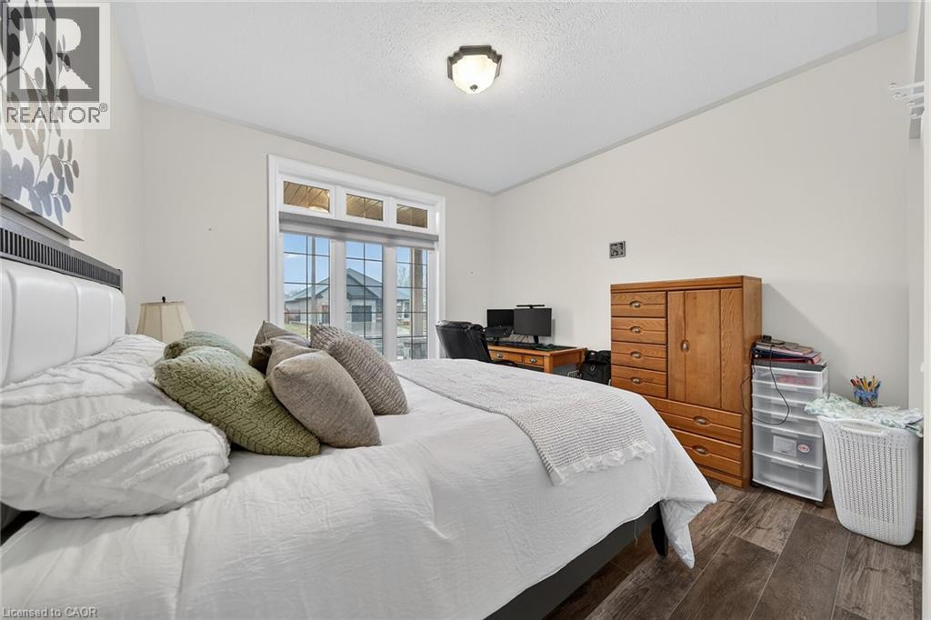31 SYCAMORE Drive - 16