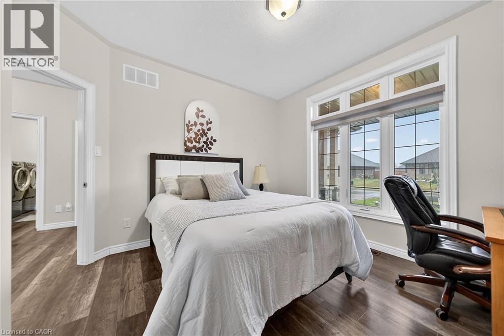 31 SYCAMORE Drive - 17