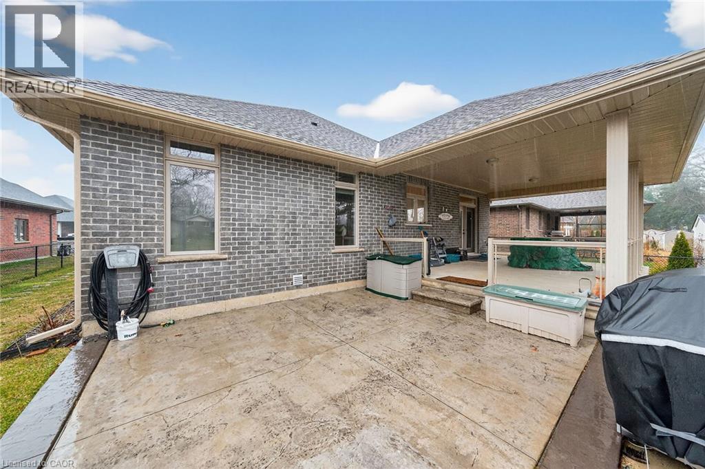 31 SYCAMORE Drive - 39