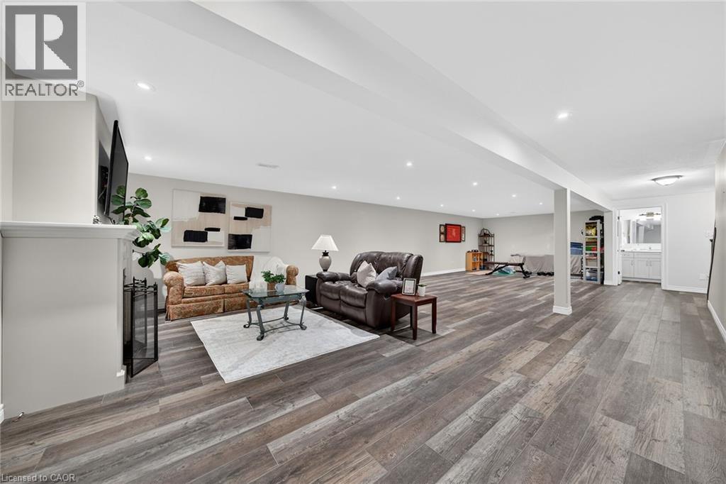 31 SYCAMORE Drive - 28
