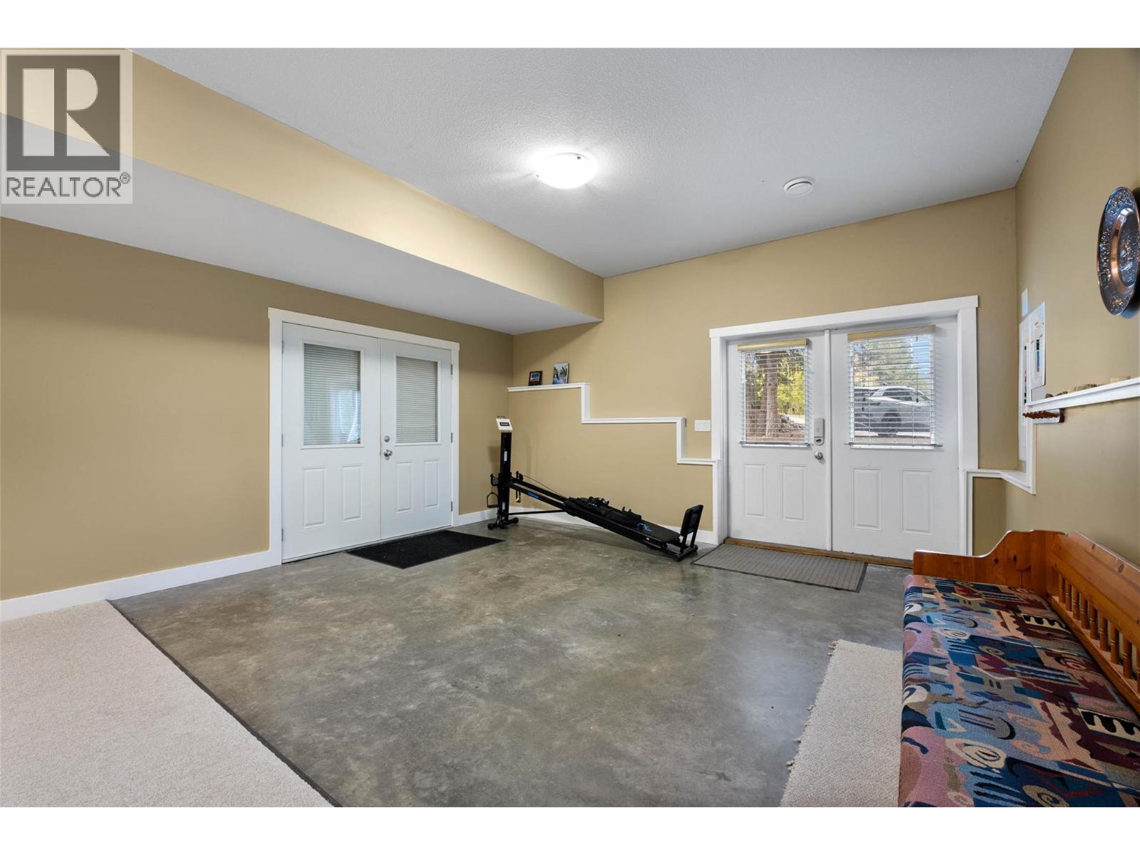  7799 Golf Course Road, Anglemont