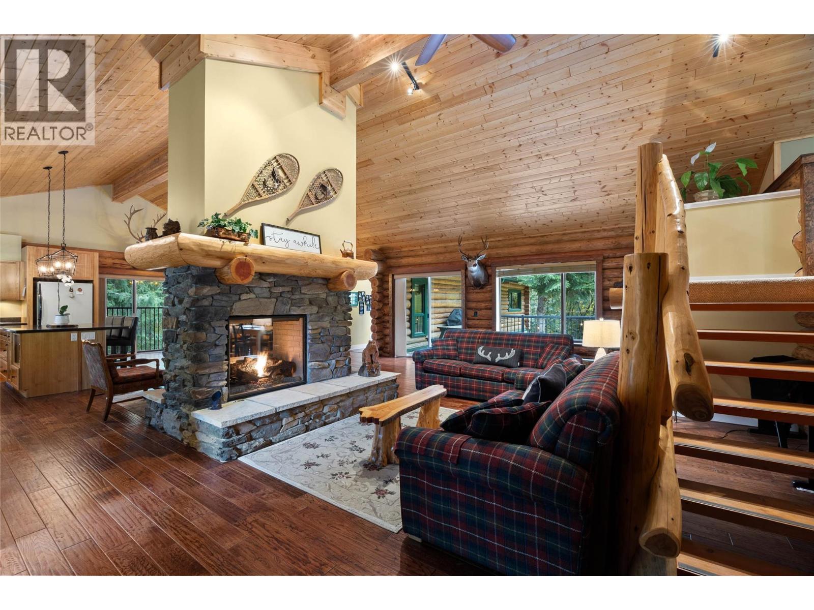  7799 Golf Course Road, Anglemont