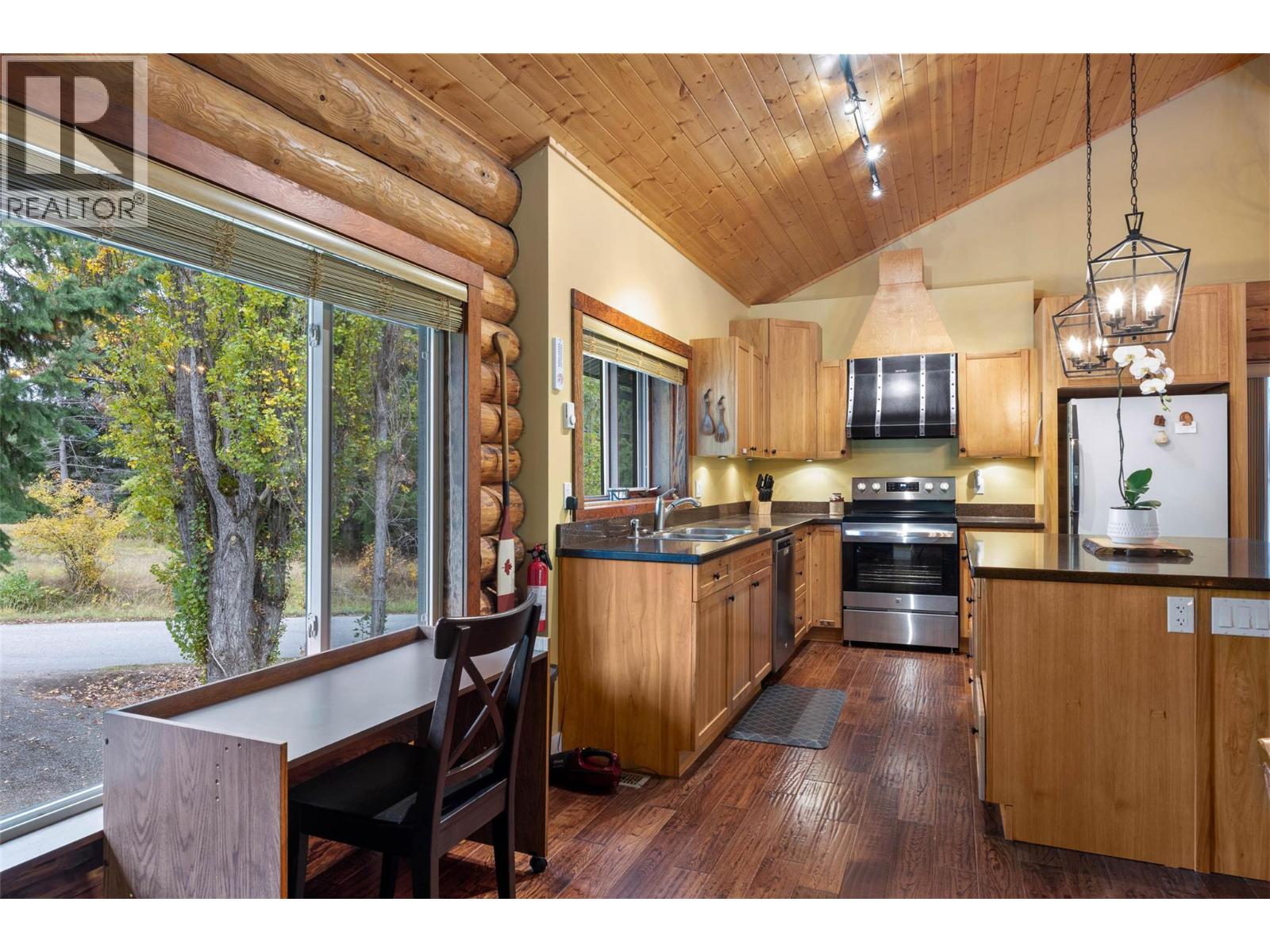  7799 Golf Course Road, Anglemont