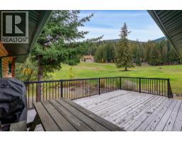 7799 Golf Course Road, Anglemont, BC V0E1M8 Photo 29
