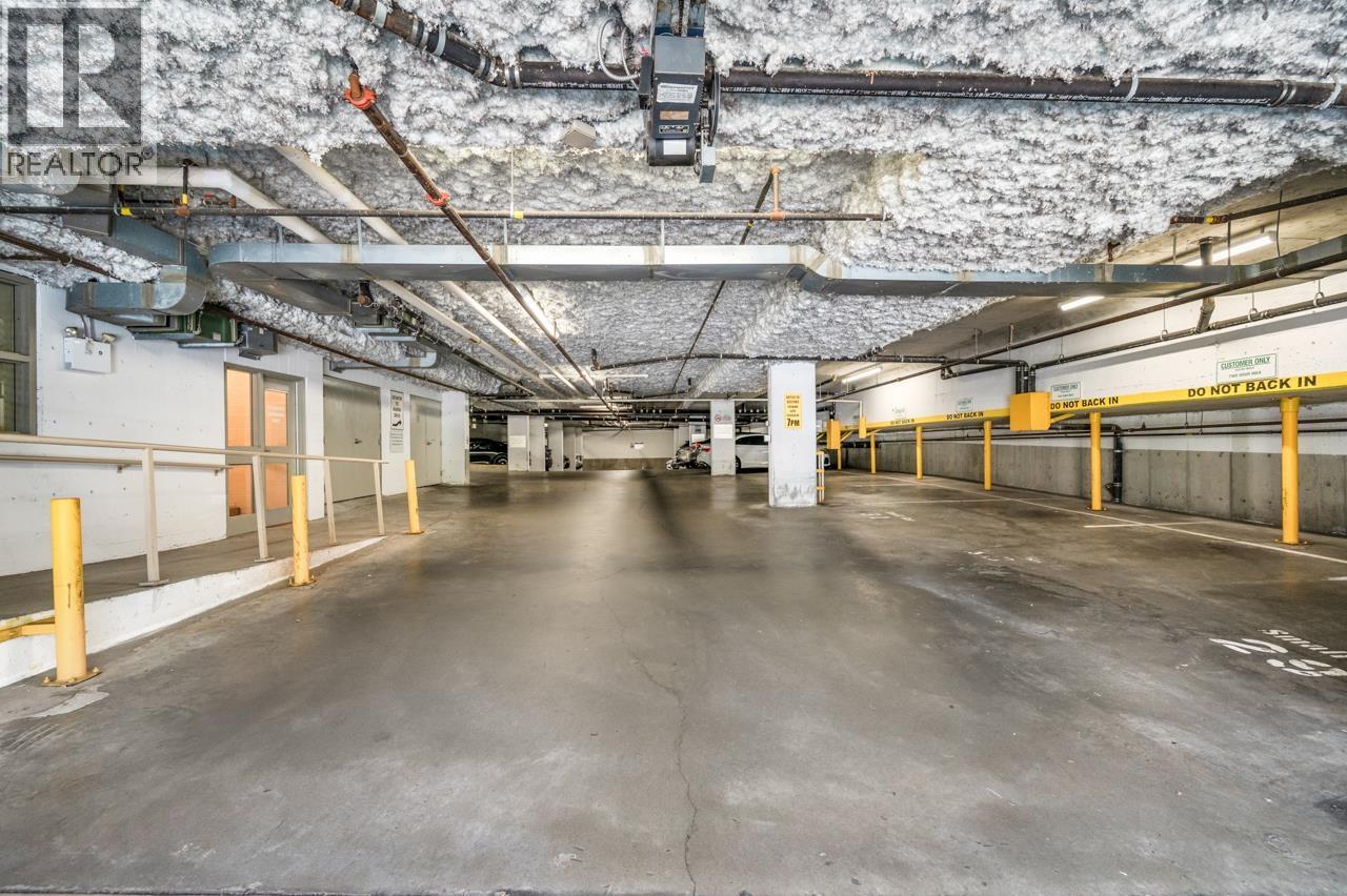 205 1896 MARINE DRIVE — main photo
