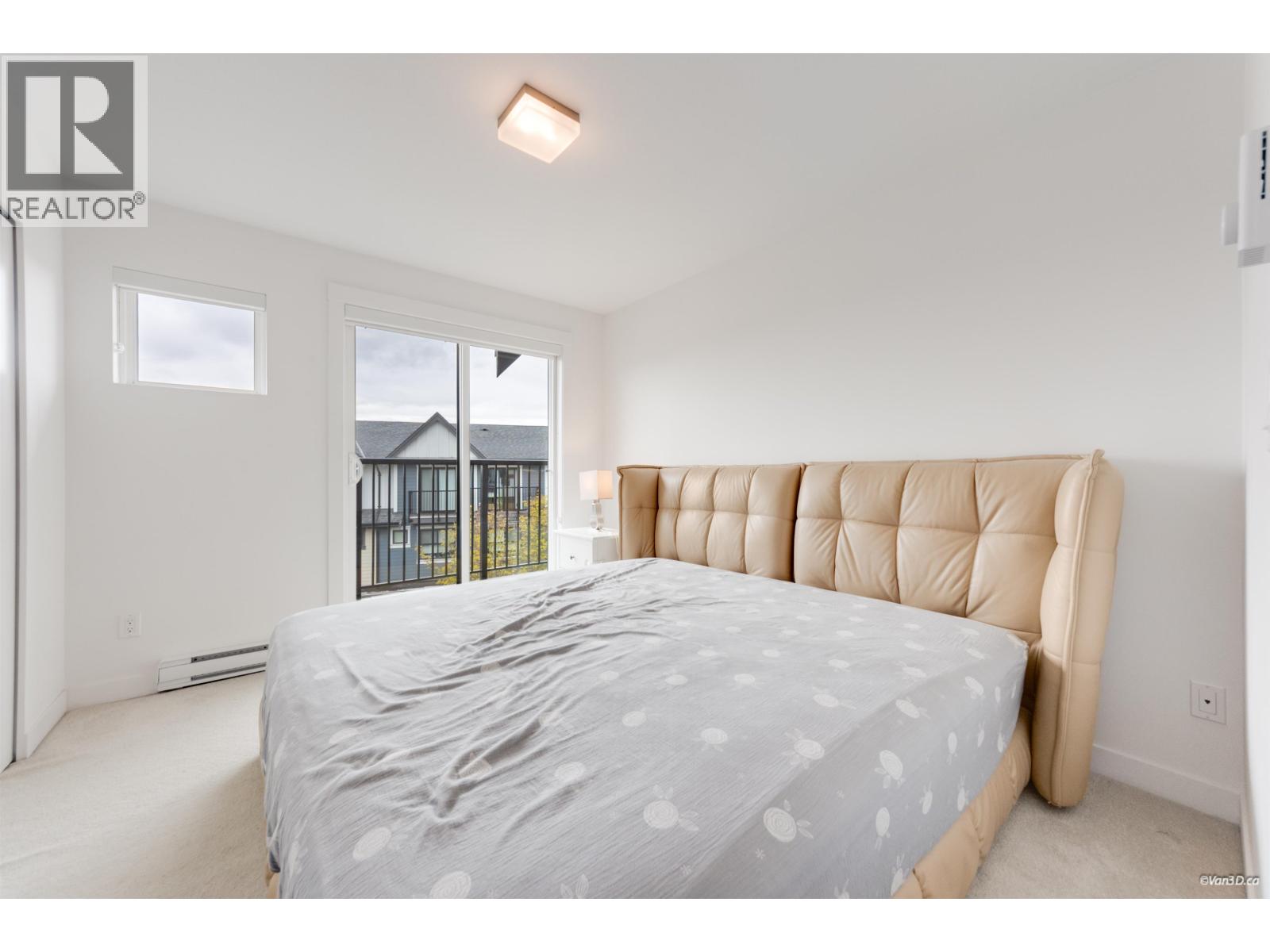 22 7039 MACPHERSON AVENUE, Burnaby