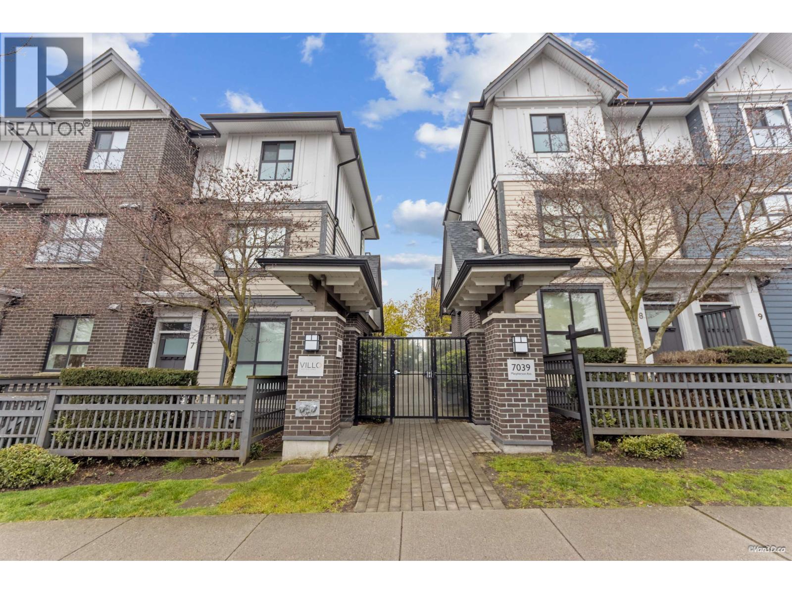 22 7039 MACPHERSON AVENUE, Burnaby