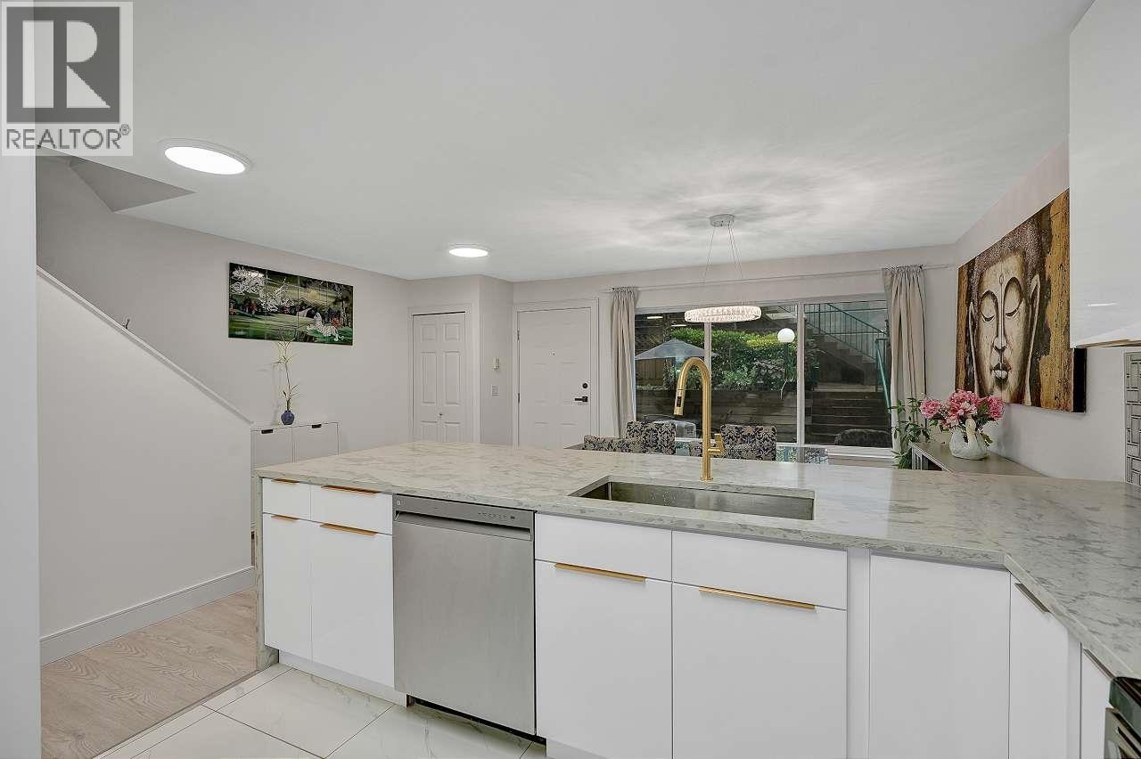 144 SHORELINE CIRCLE, Port Moody