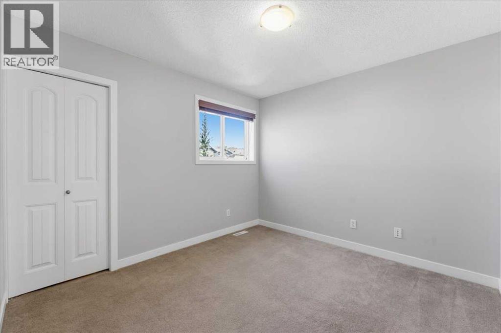 Single Family House for Sale in  Everoak Gardens SW Evergreen Calgary 