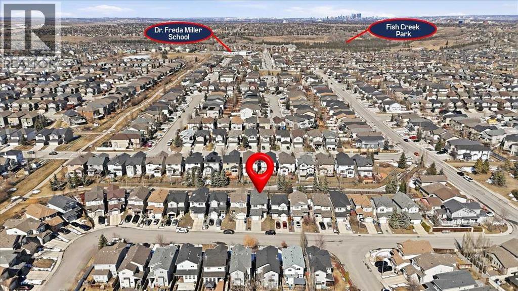 Single Family House for Sale in  Everoak Gardens SW Evergreen Calgary 