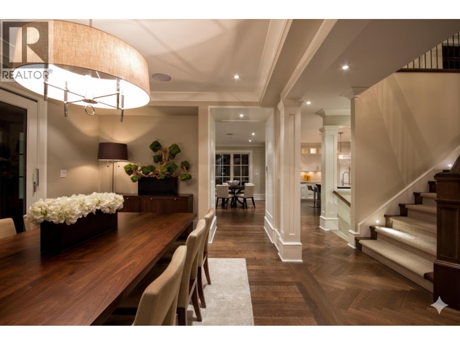 2920 MATHERS AVENUE, West Vancouver