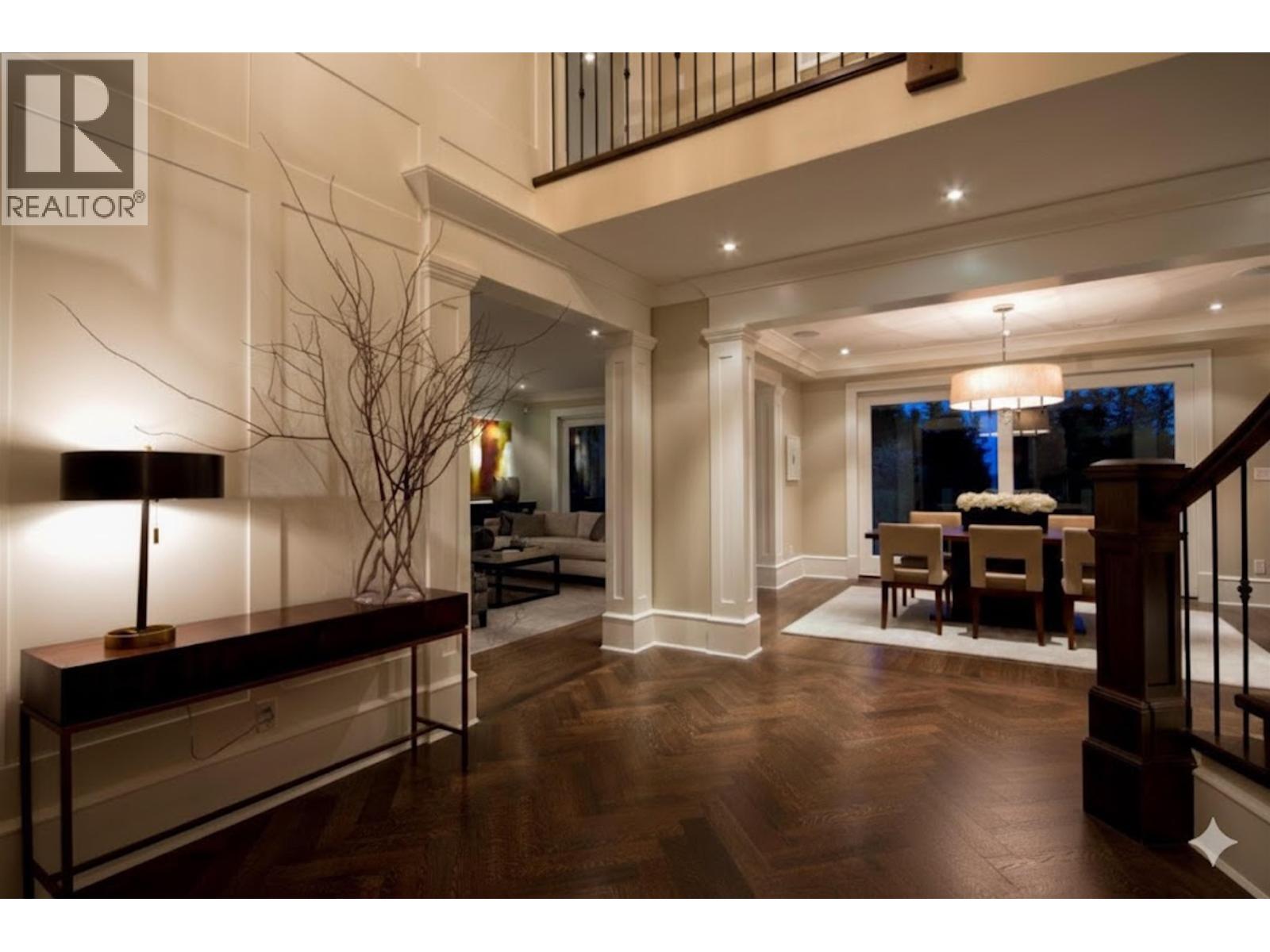 2920 MATHERS AVENUE, West Vancouver