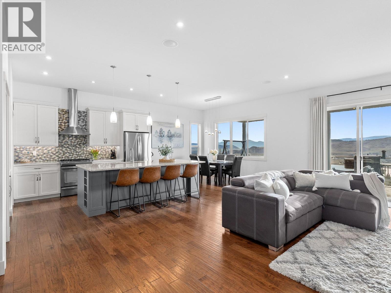  6666 Blackcomb Way, Vernon