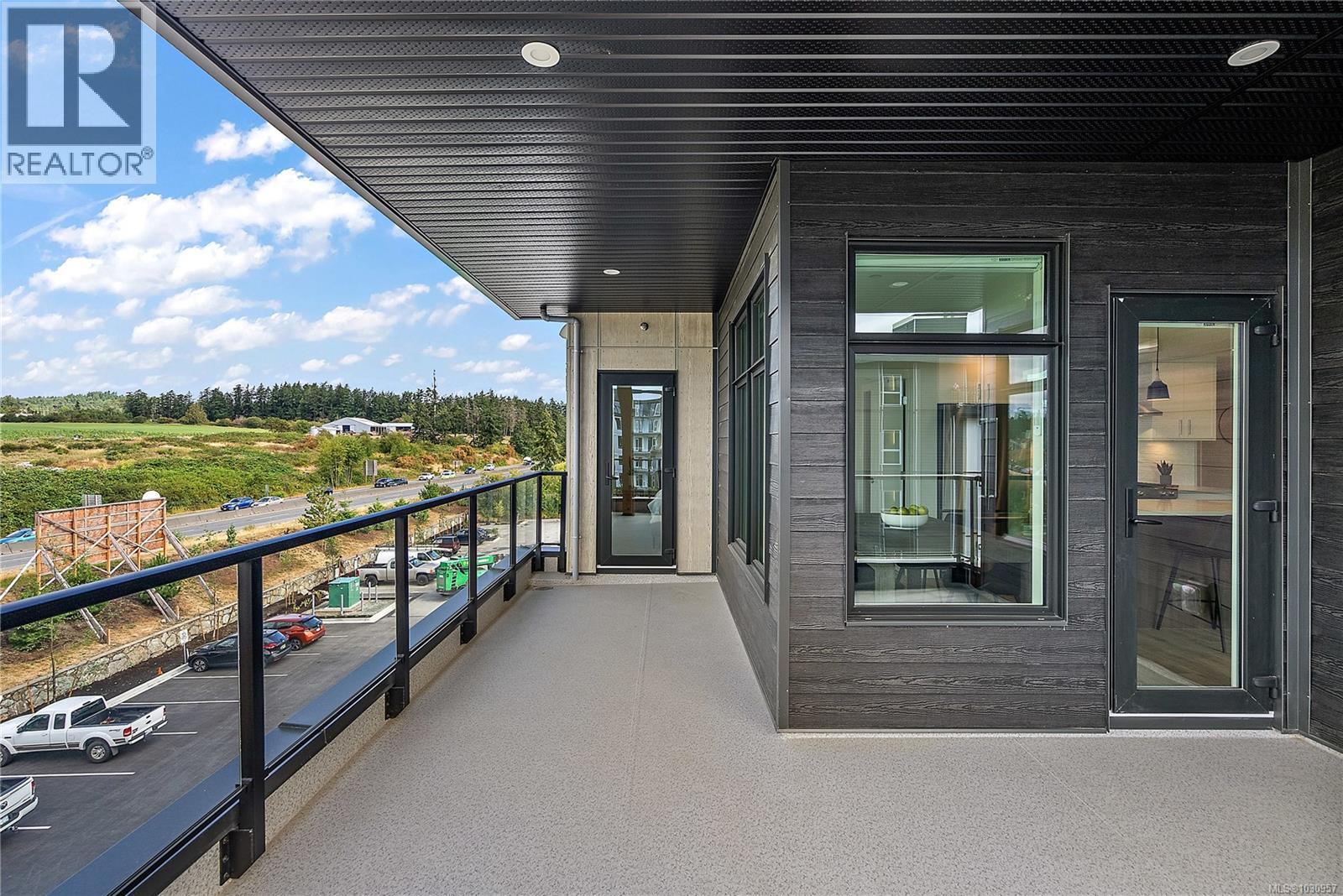 #309 2520 HACKETT CRES - 27