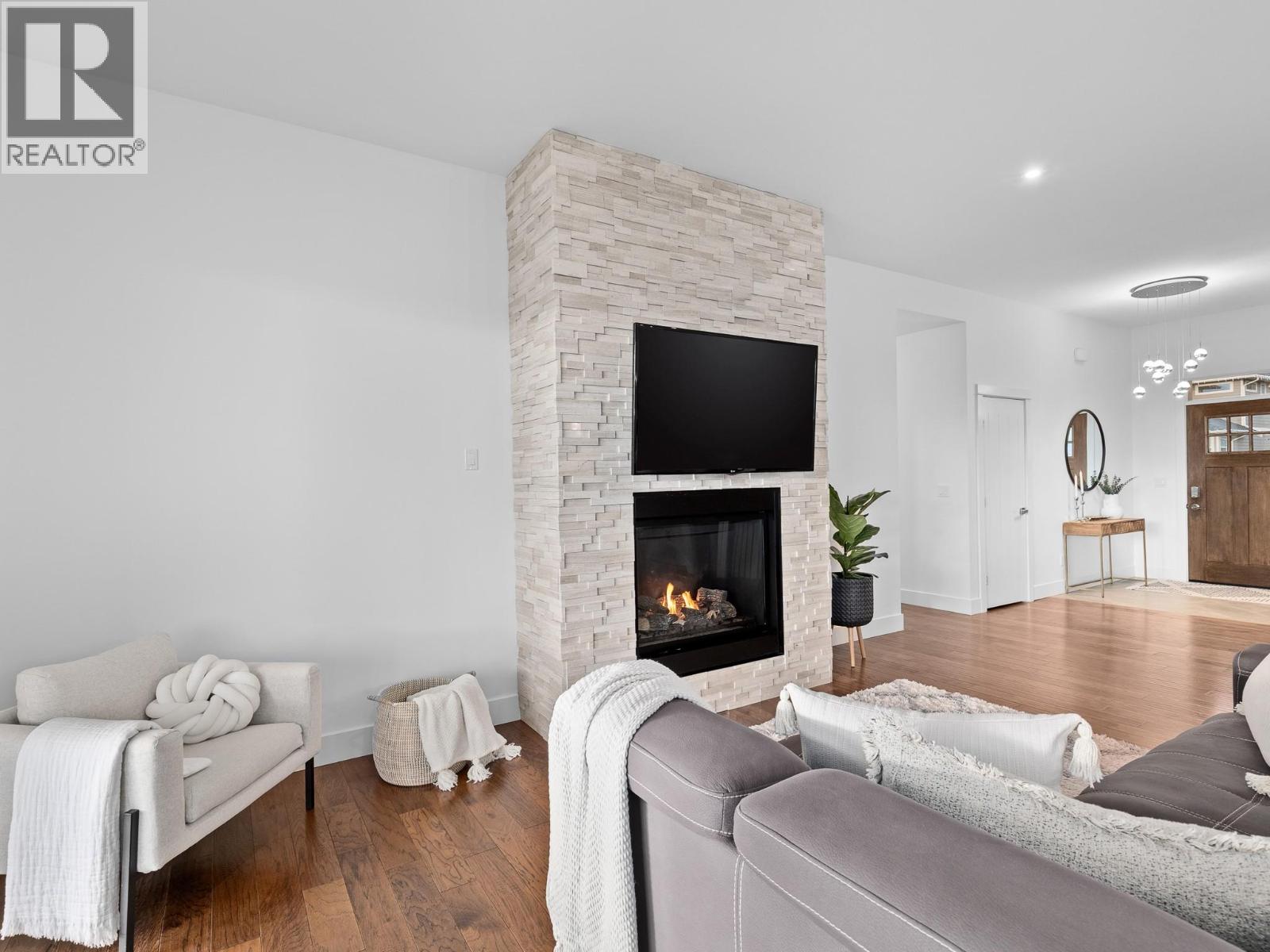  6666 Blackcomb Way, Vernon