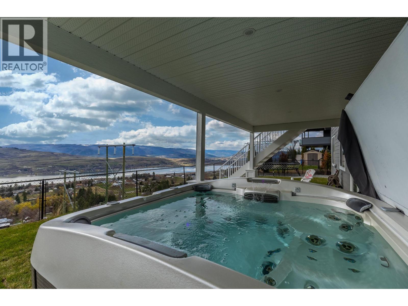  6666 Blackcomb Way, Vernon