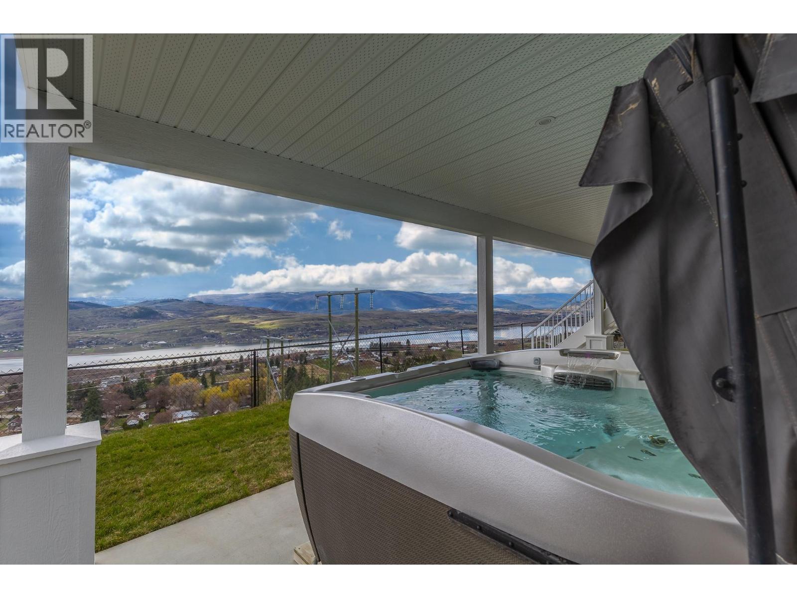  6666 Blackcomb Way, Vernon