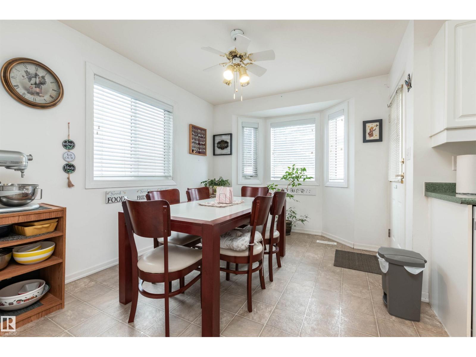 #25 3645 145 AV NW, Edmonton