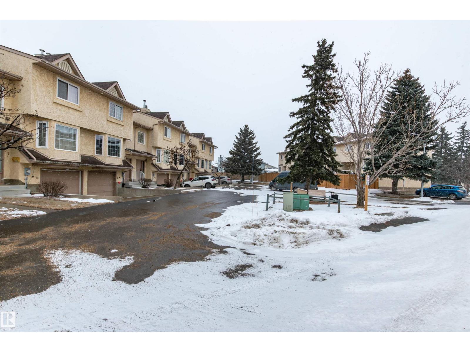 #25 3645 145 AV NW, Edmonton