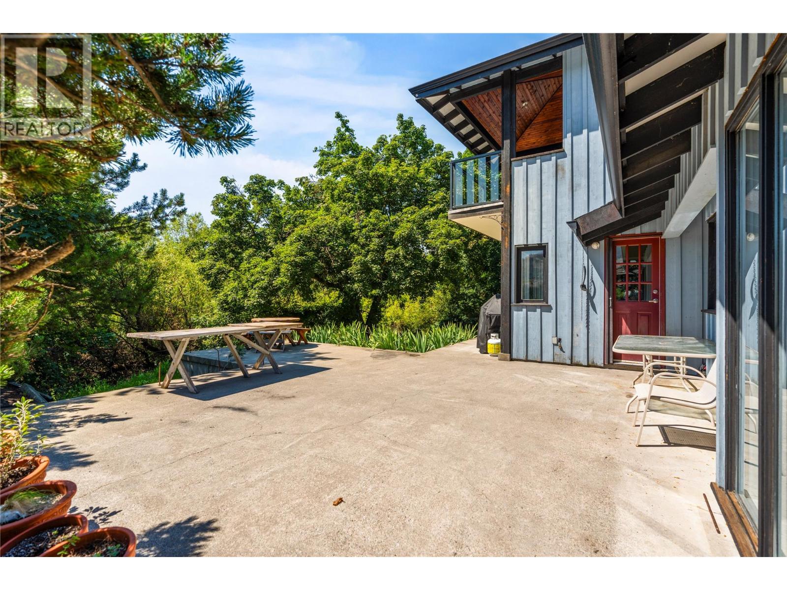 1451 Mountview Road - 9
