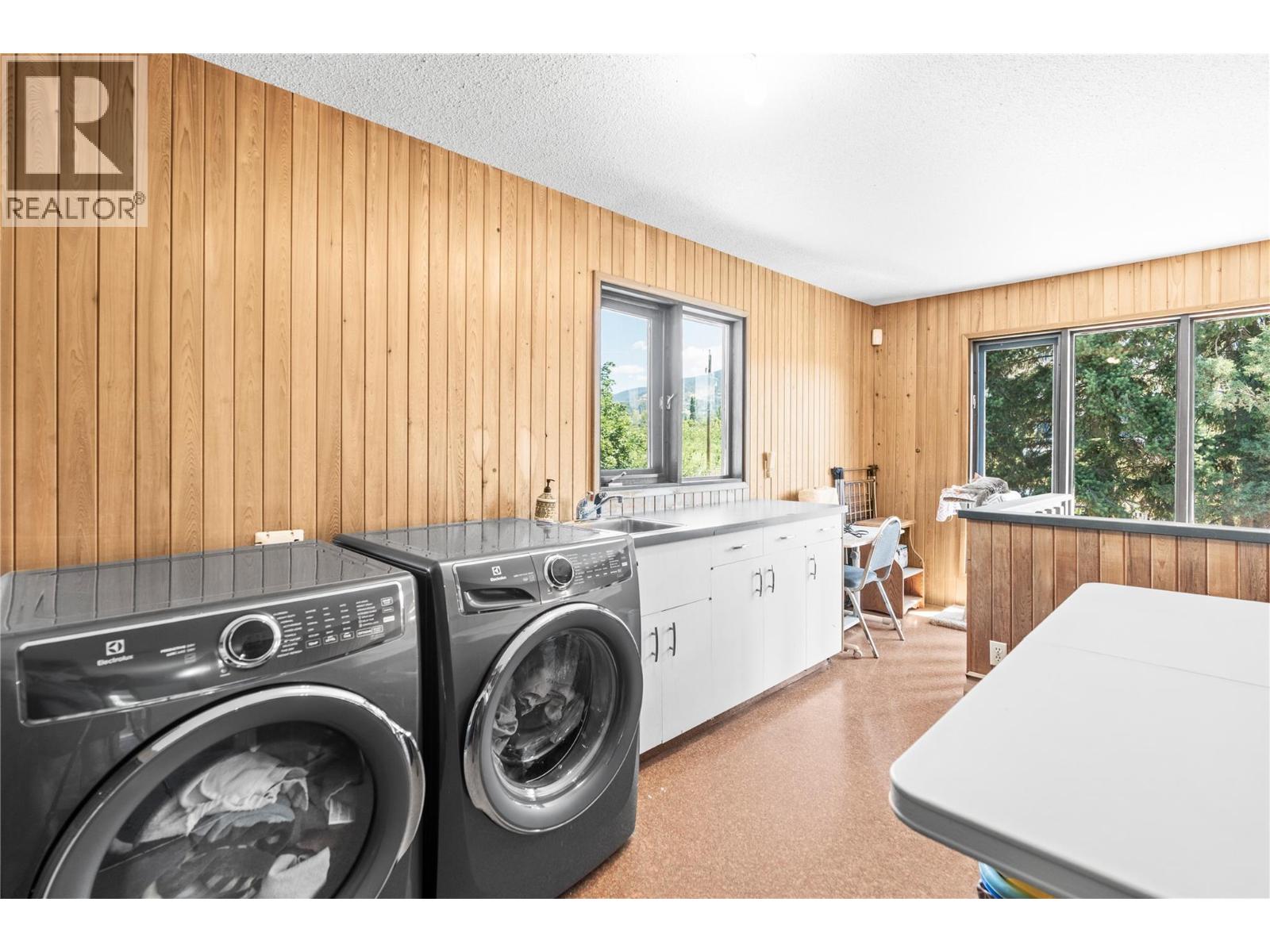 1451 Mountview Road - 34