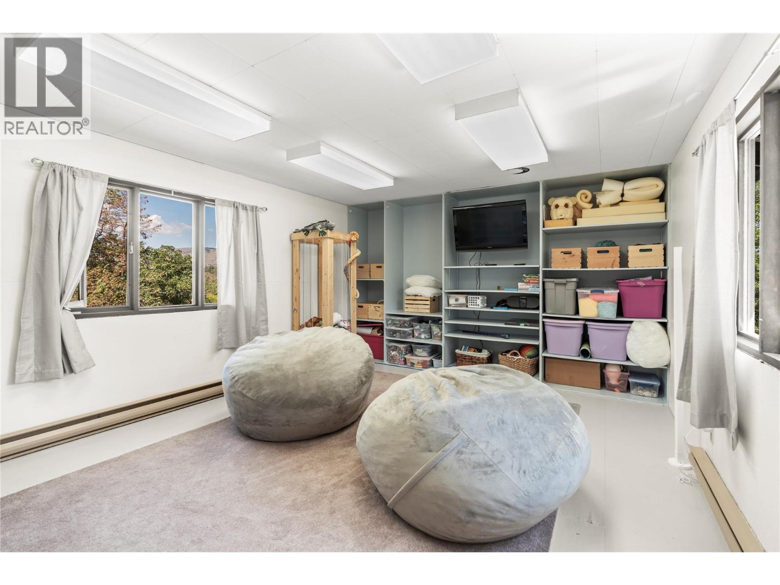 1451 Mountview Road - 35