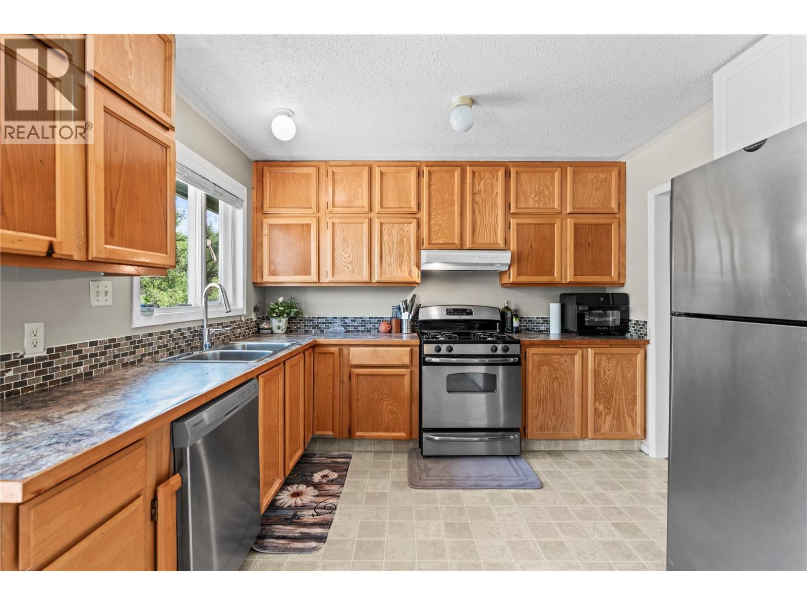  1451 Mountview Road, Vernon