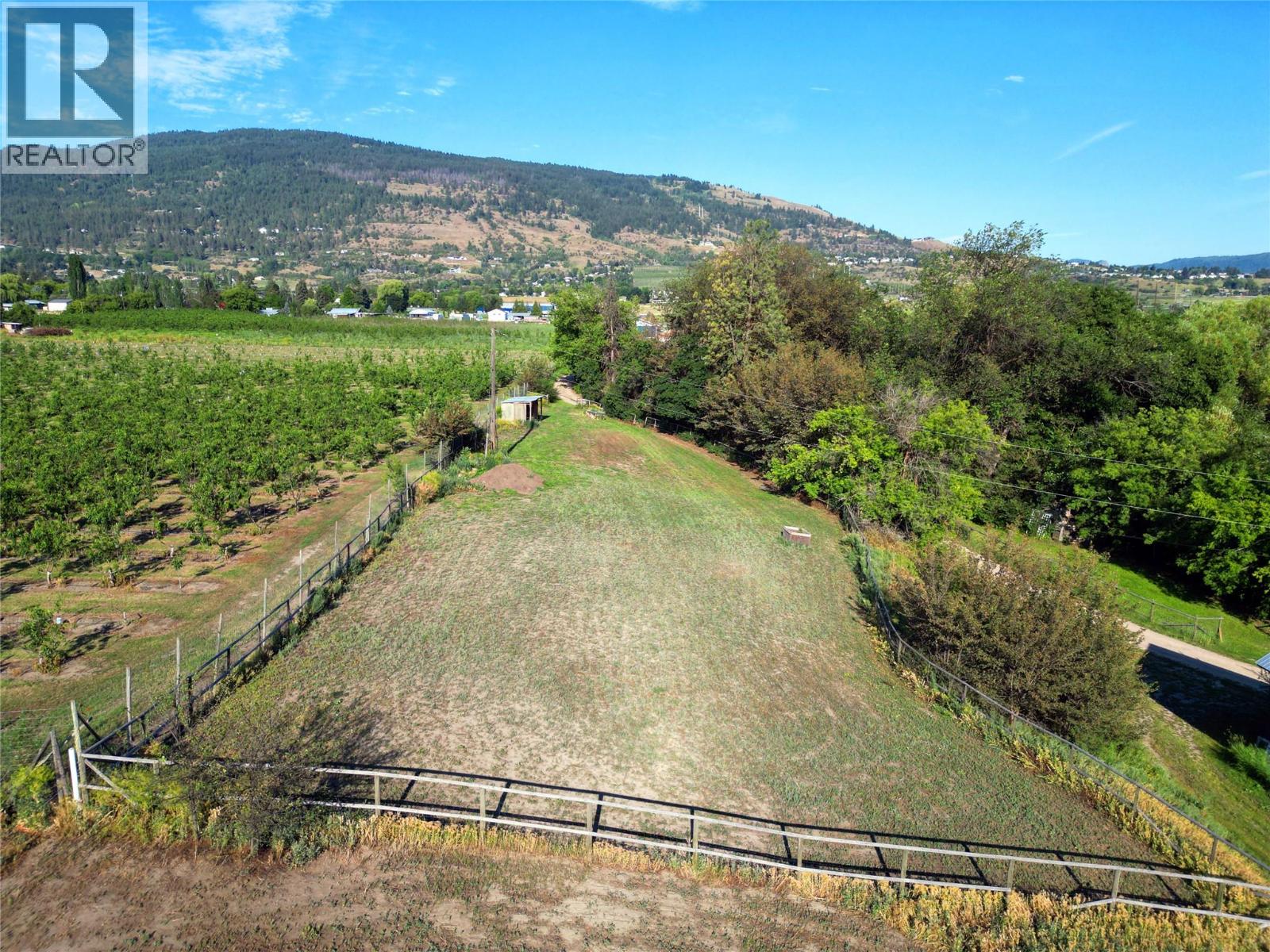 1451 Mountview Road - 74