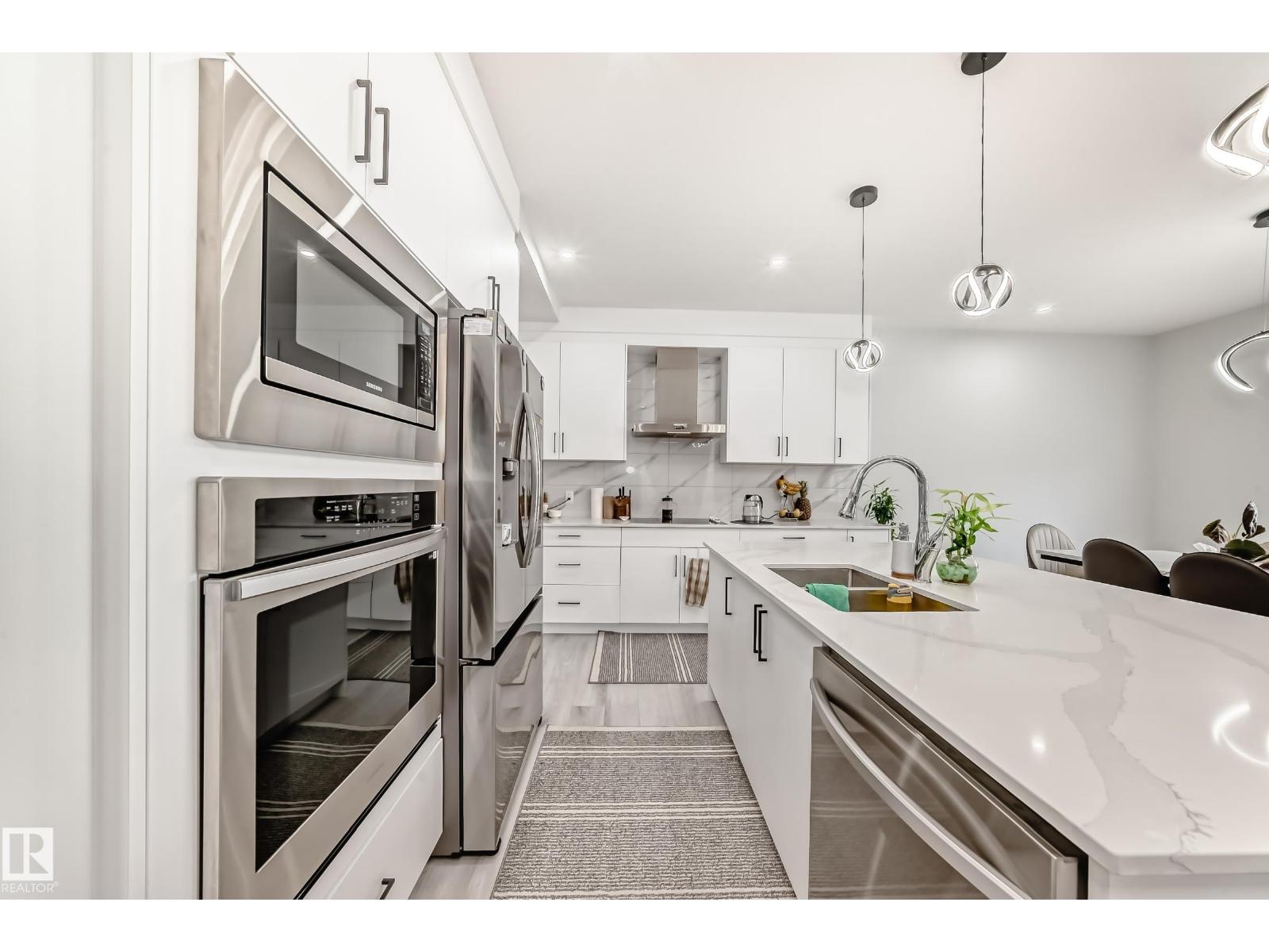 4509 170A AV NW - 10