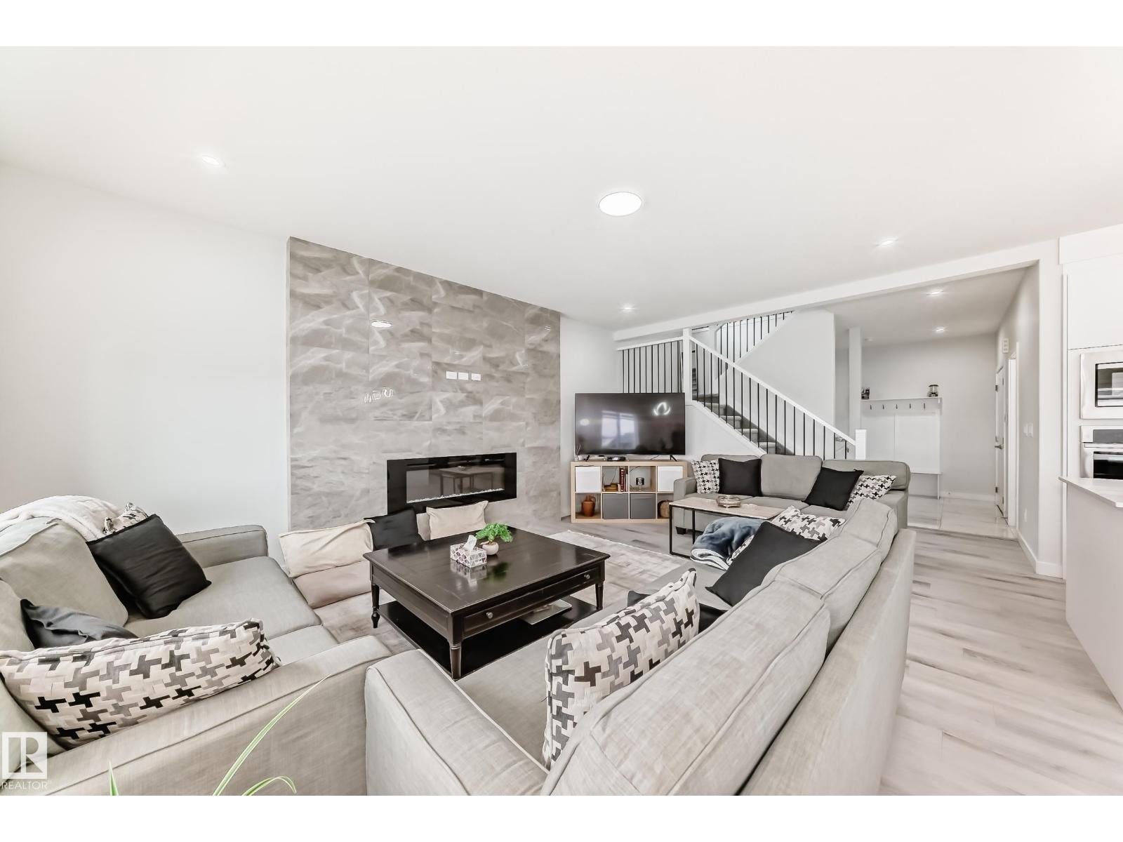 4509 170A AV NW - 12