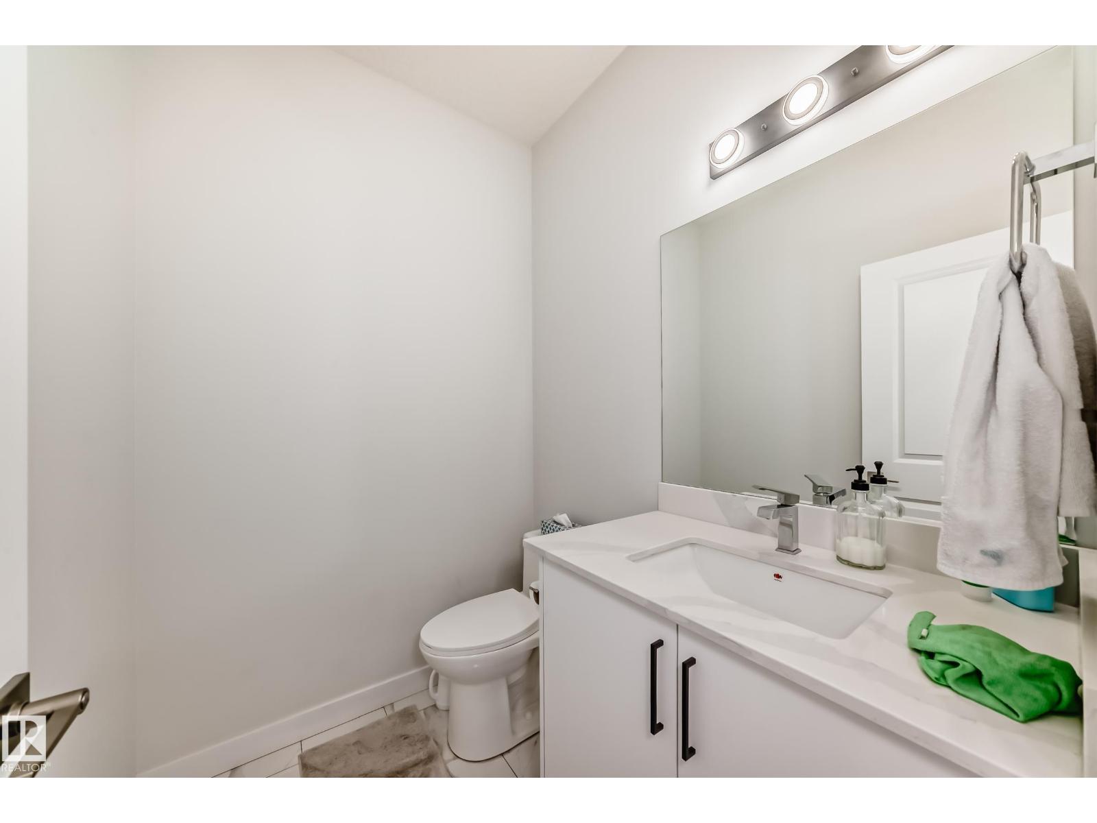 4509 170A AV NW - 20
