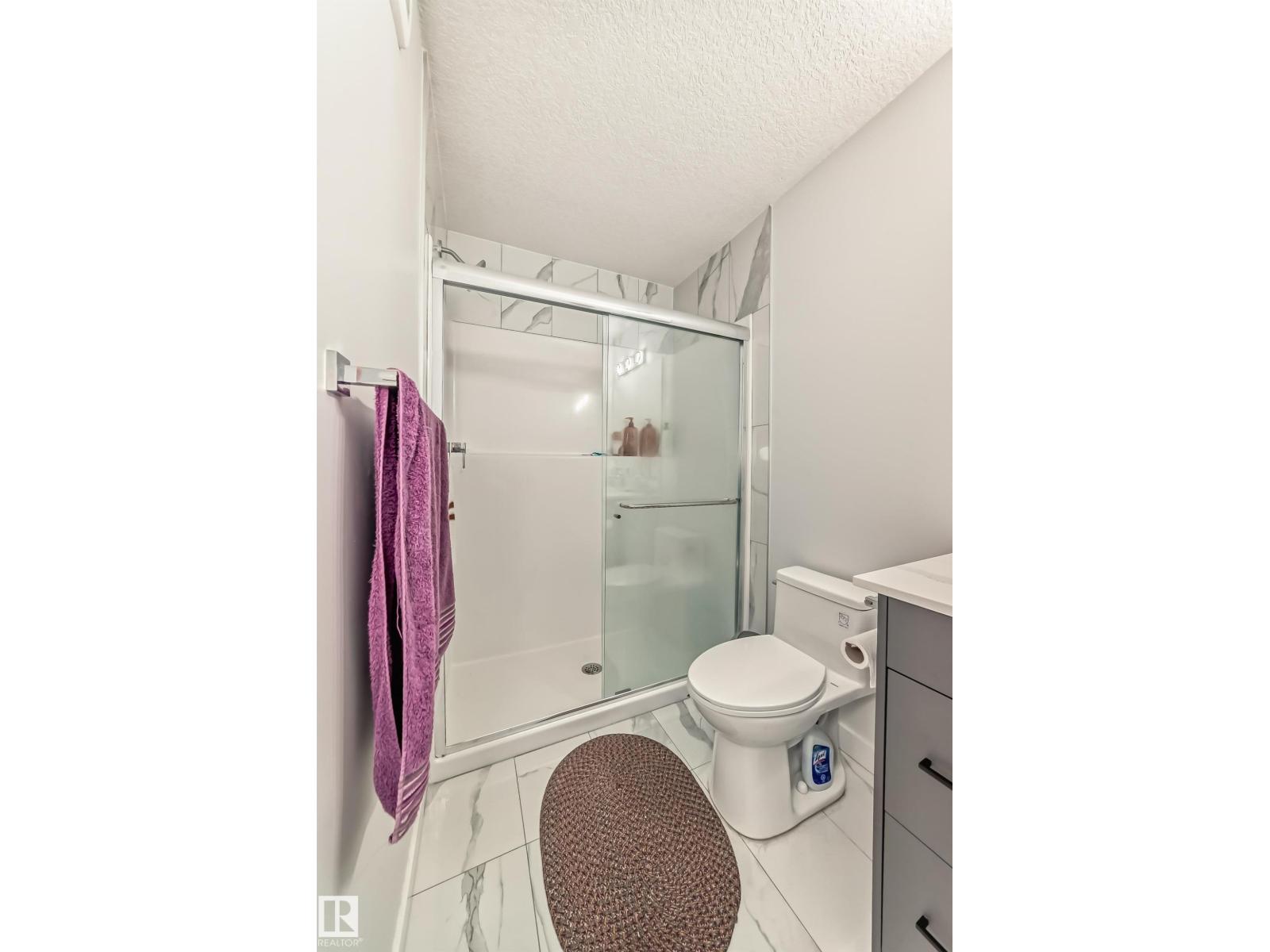 4509 170A AV NW - 36