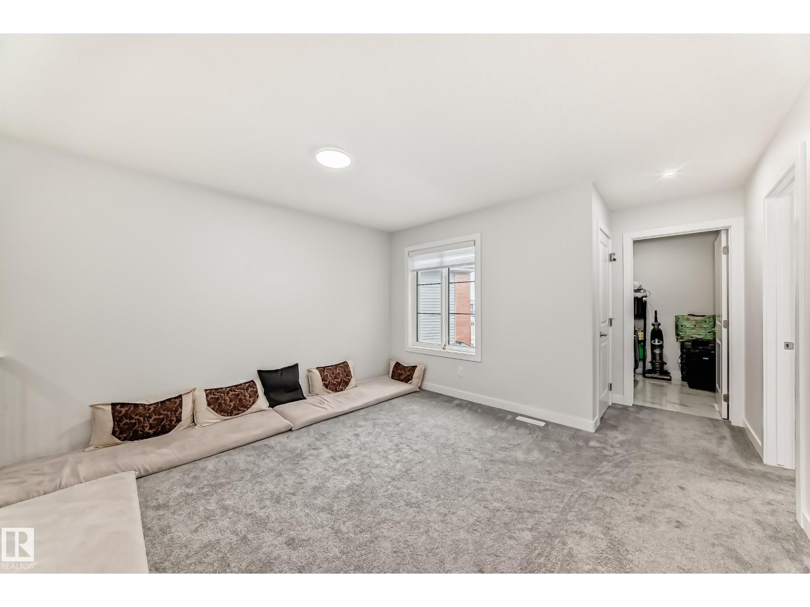 4509 170A AV NW - 44