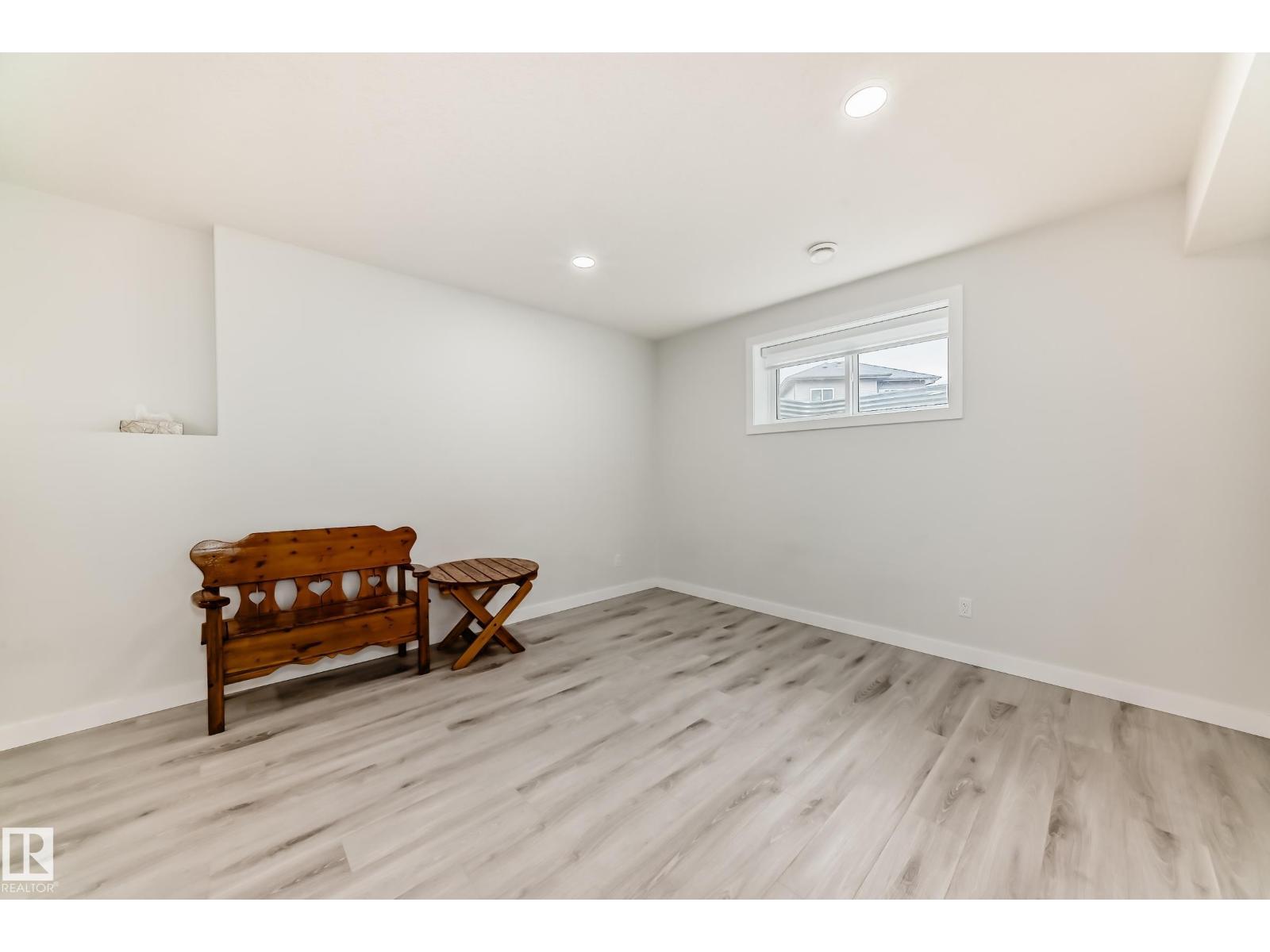 4509 170A AV NW - 46